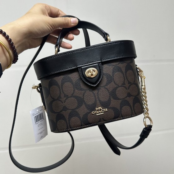 COACH Vintage Color-block Cowhide Cosmetic Bag