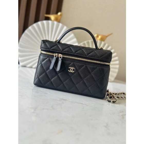 Chanel LP Box Bag 19cm